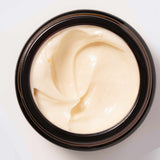 Detail van de romige textuur van de Beauty Detox Moisturizer van Colour & Spice