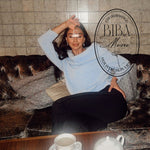 presentatie door model van biba mini holistic skin light 