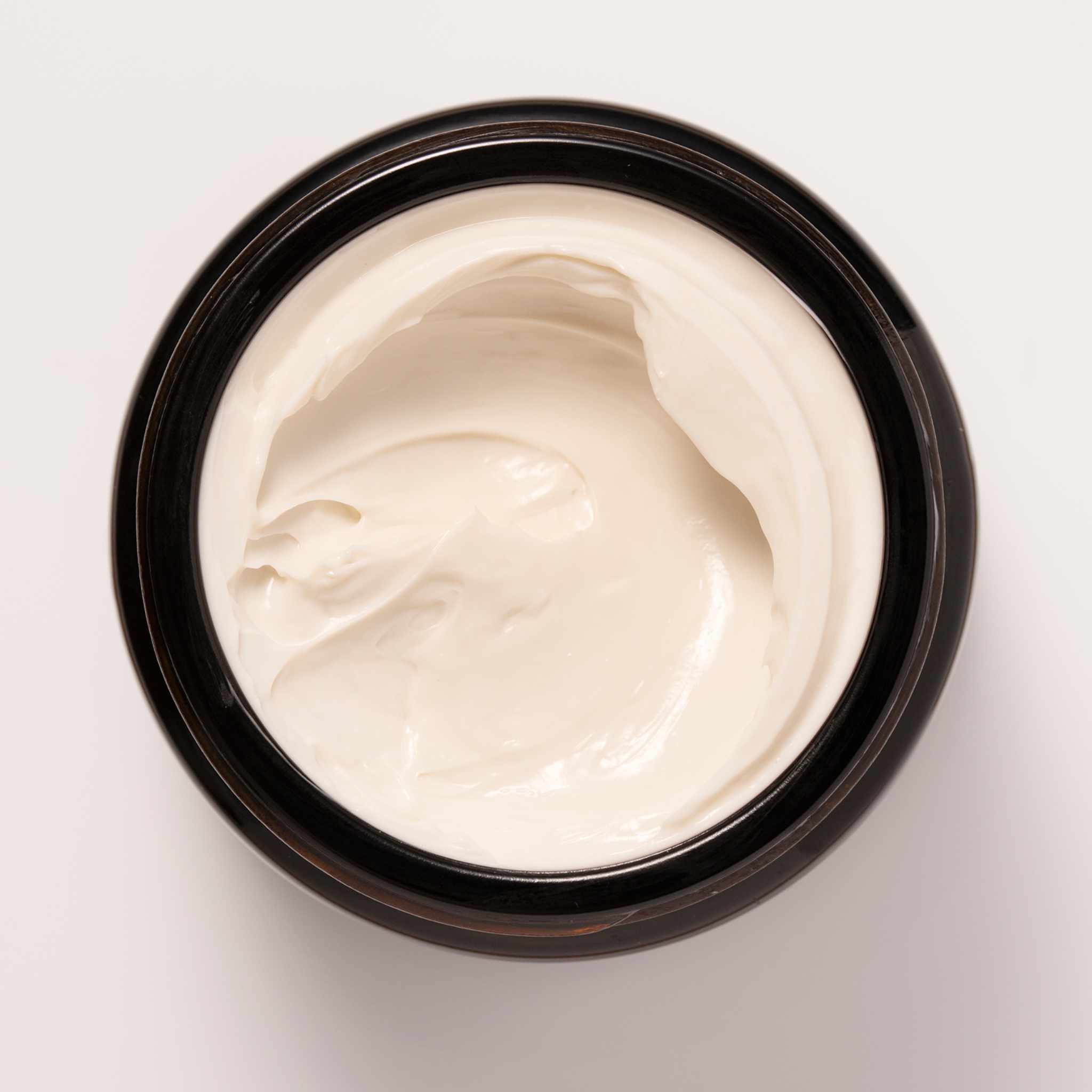 Detail van de egale textuur van de Wild Flower Mask van Colour & Spice